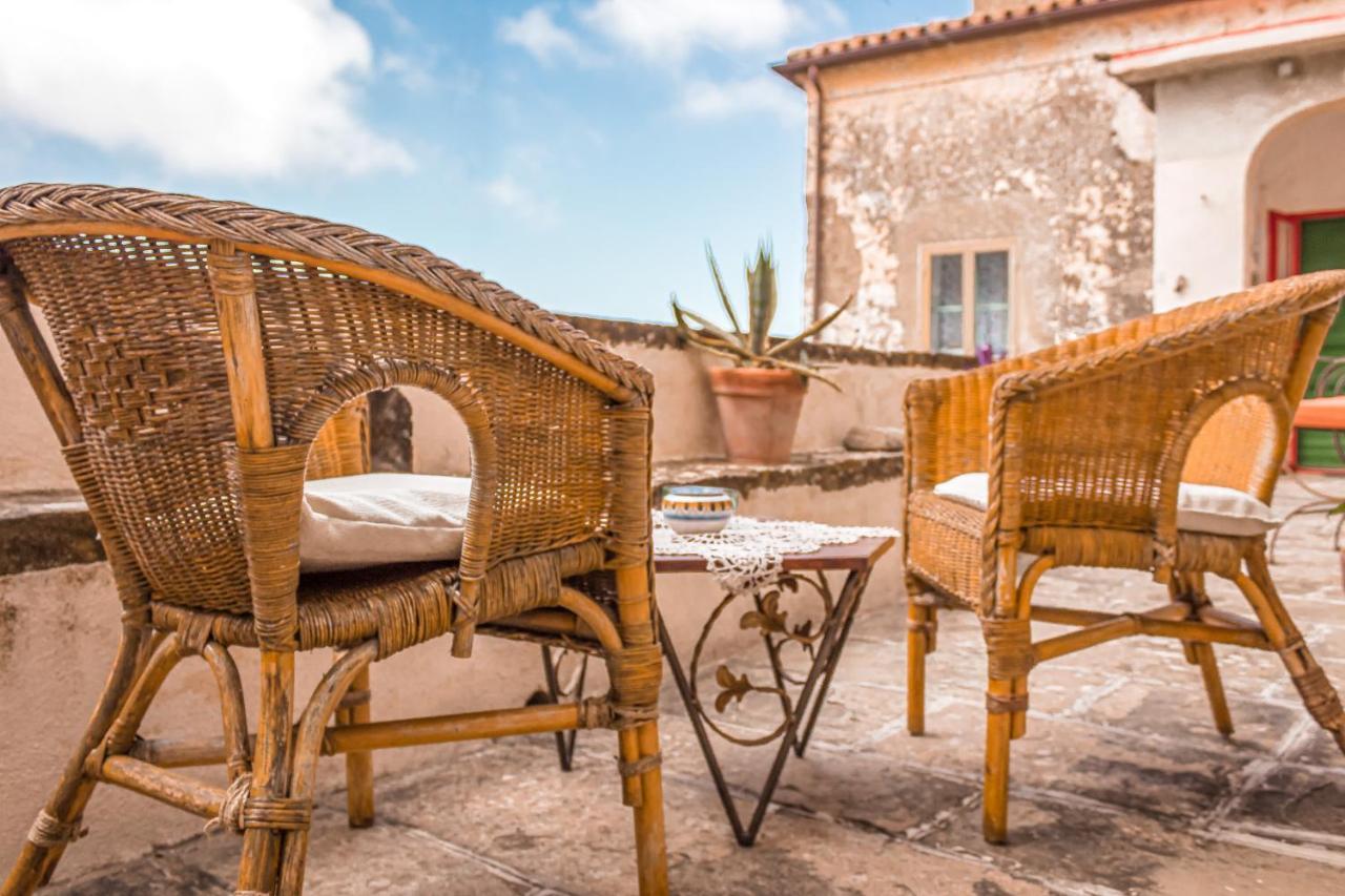 Palazzo Pascale Bed & Breakfast Casal Sottano Екстериор снимка